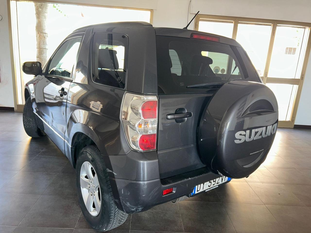 Suzuki Grand Vitara 1.9 DDiS 3 porte