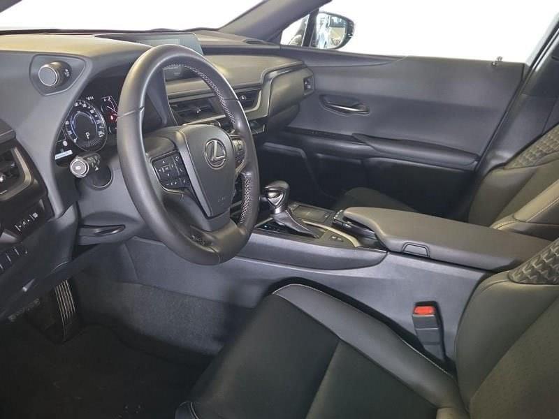 Lexus UX Hybrid 4WD Midnight