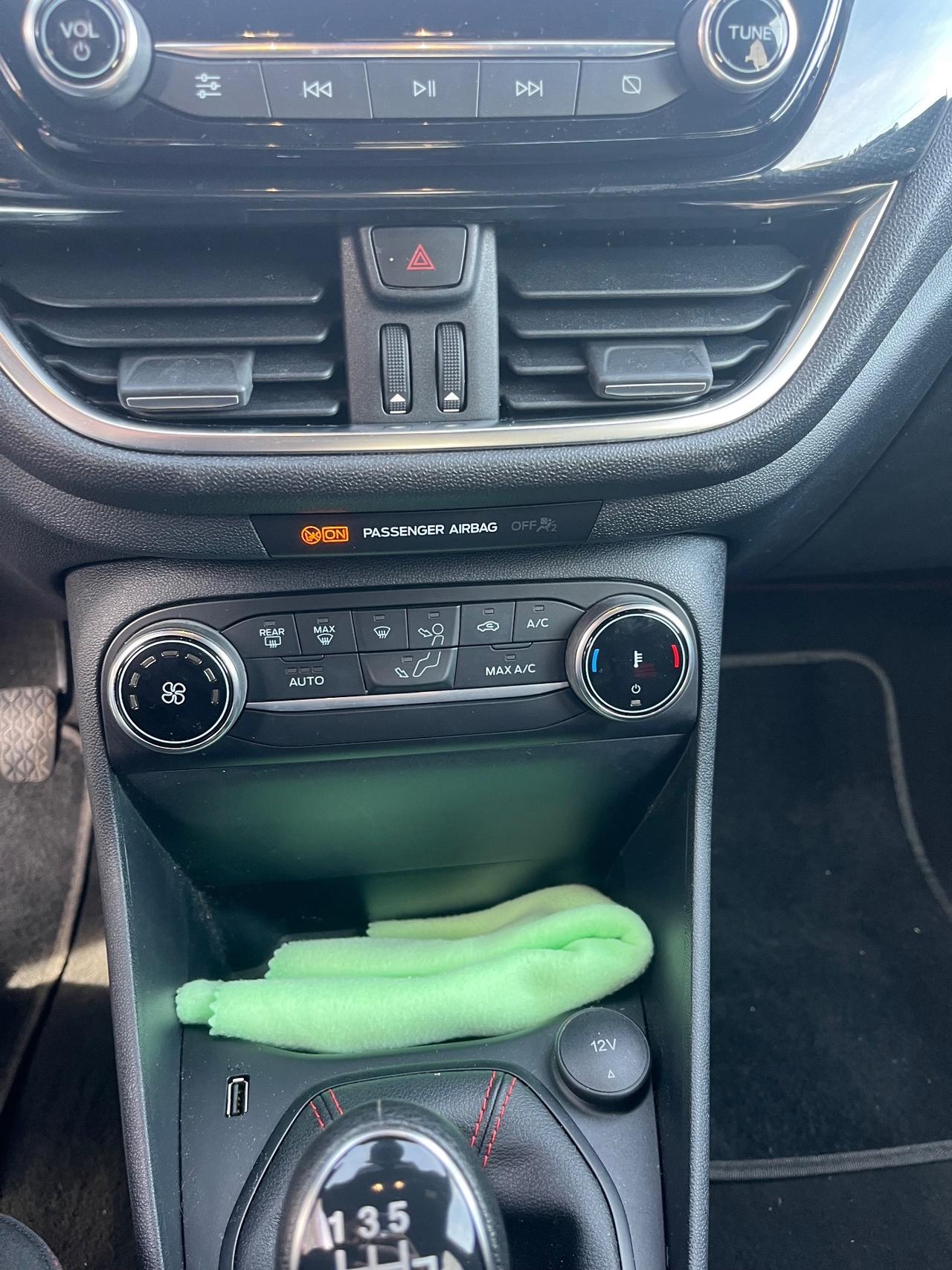 Ford Fiesta 1.0 Ecoboost Hybrid 125 CV 5 porte ST-Line