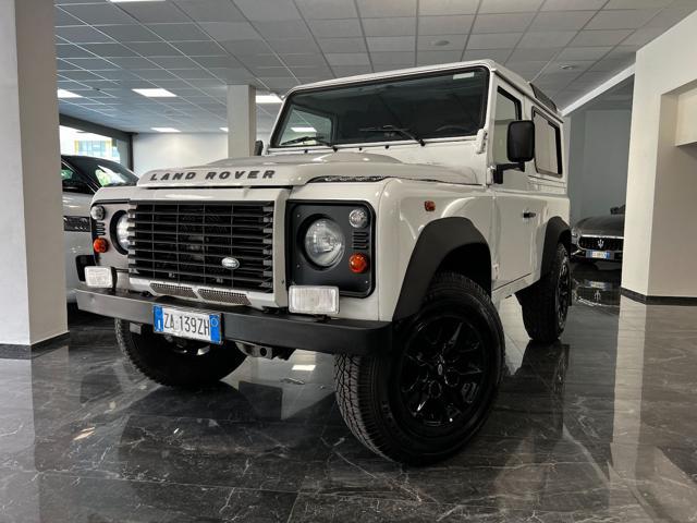 LAND ROVER Defender 90 2.2 TD4 GANCIO TRAINO + EURO 5B