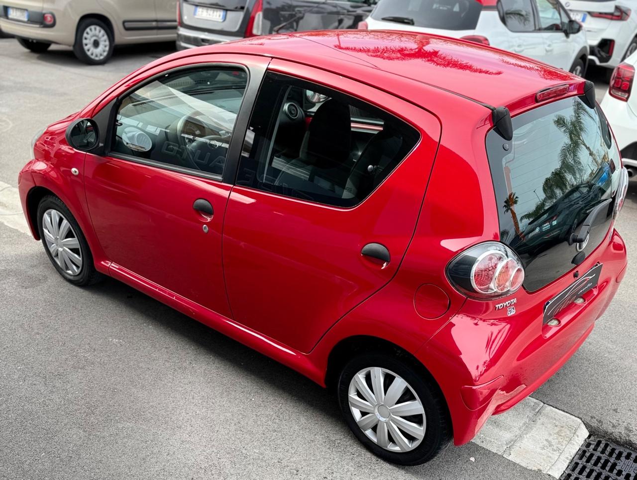 Toyota Aygo 1.0 12V VVT-i 5 porte Orange Connect