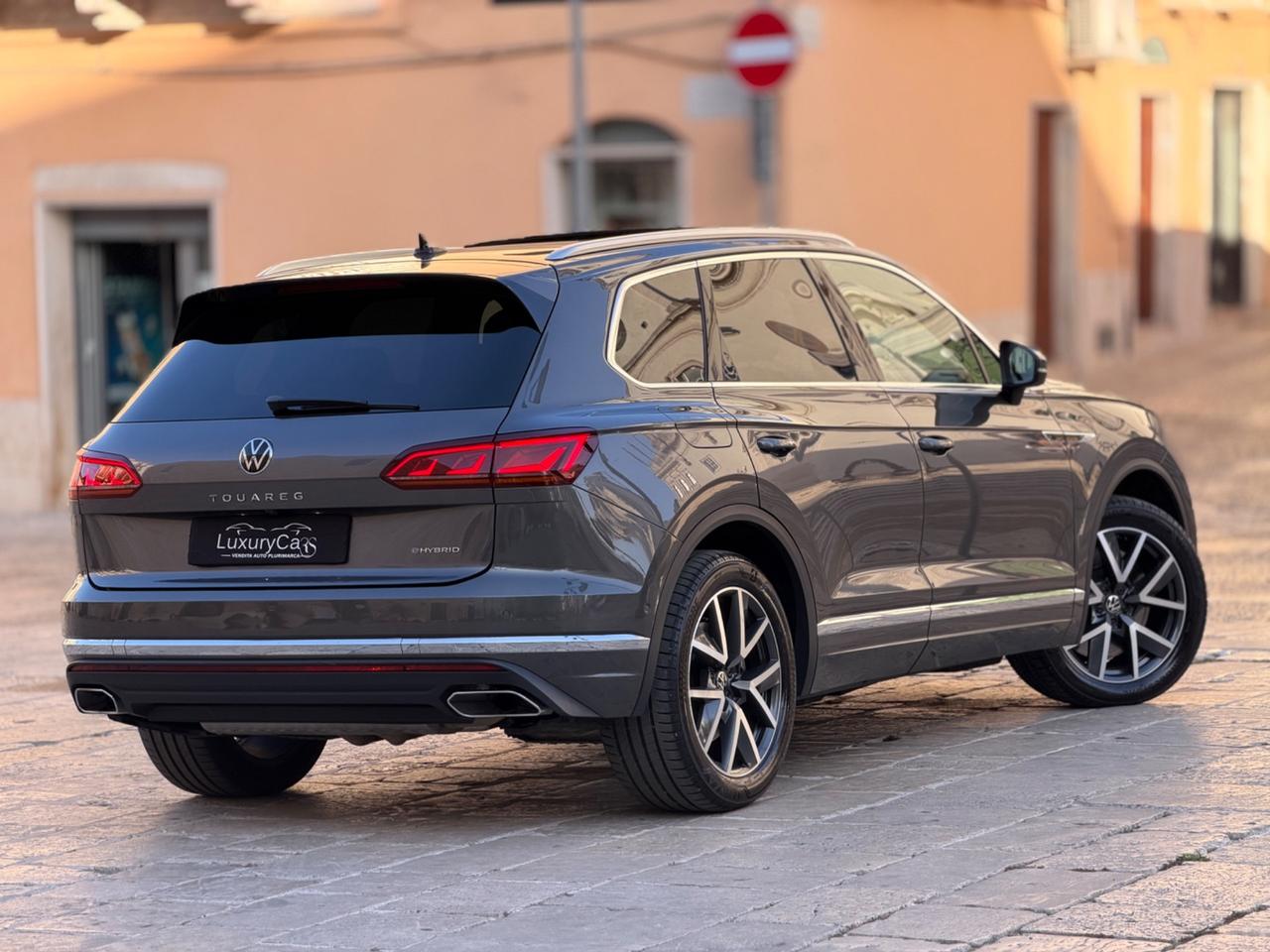 VOLKSWAGEN TOUAREG 3.0 V6 EHYBRID 340 CV PLUG-IN HYBRID