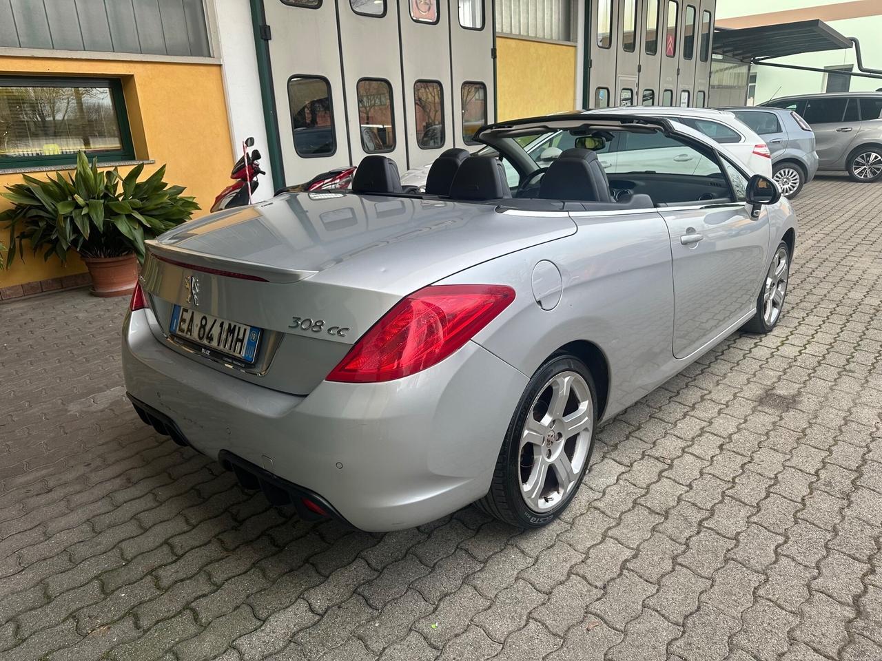 Peugeot 308 2.0 HDi 140CV CC