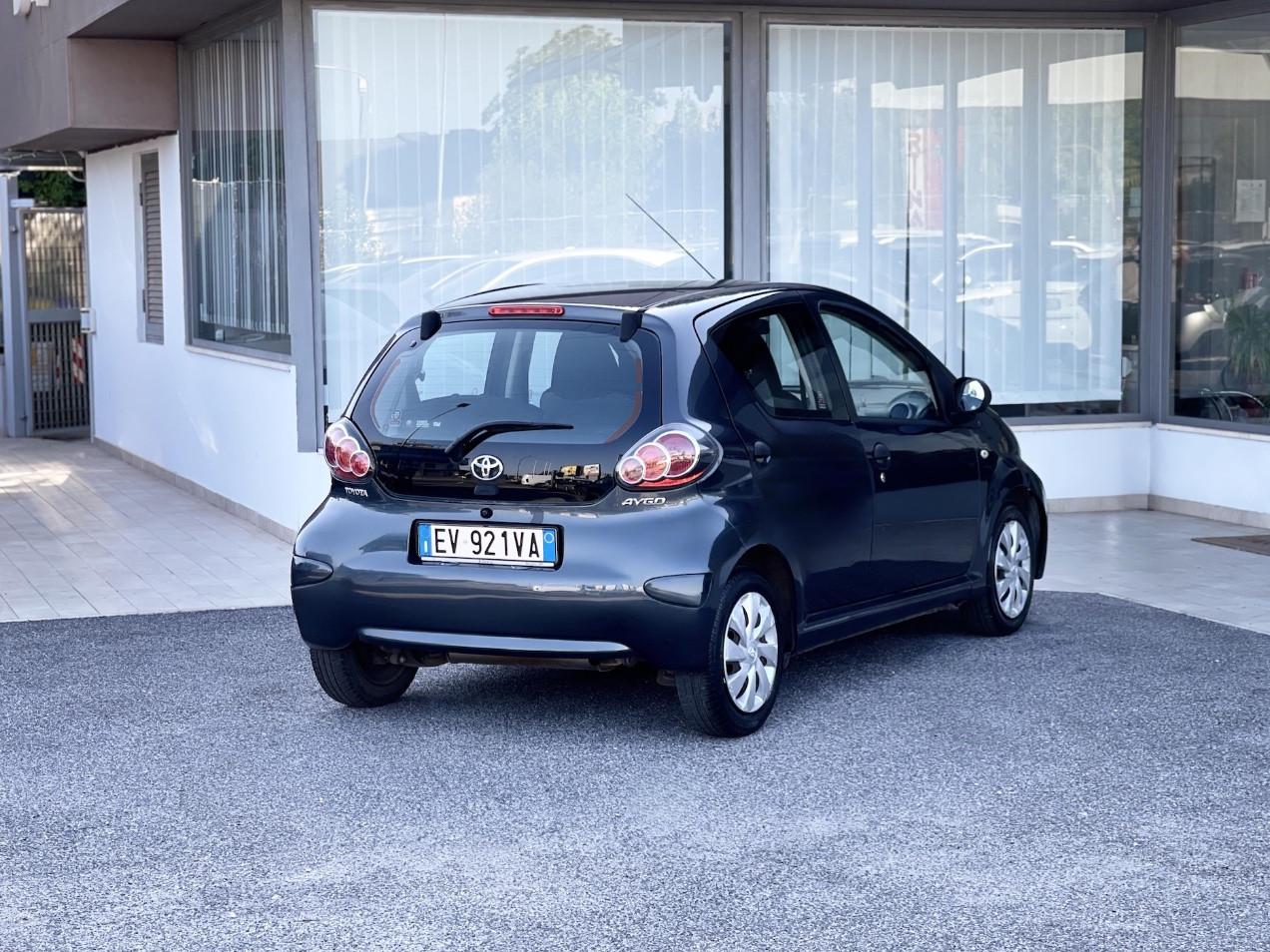 Toyota Aygo 5 Porte 1.0 Benzina 68CV E5 Neo - 2014