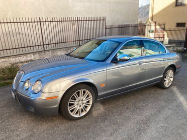 Jaguar S-Type 2.7 diesel V6 Executive