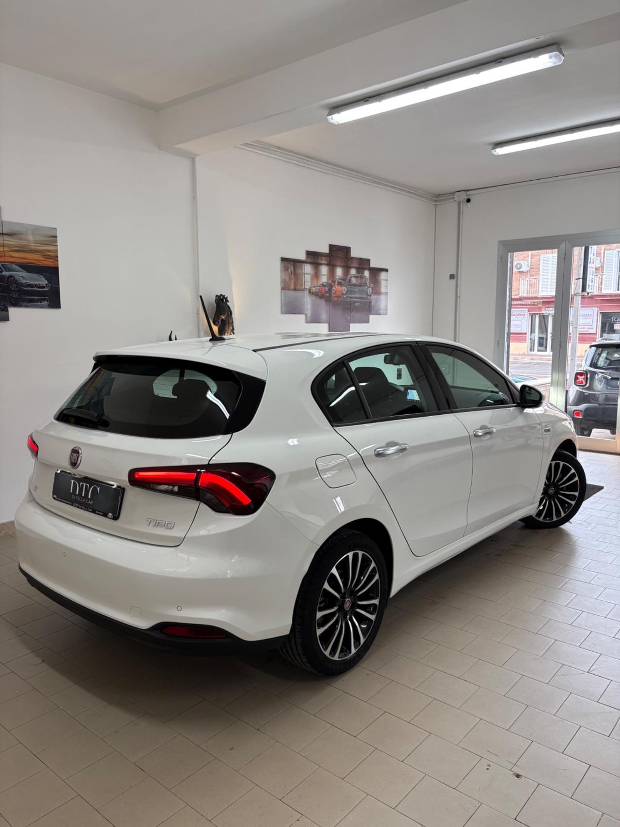Fiat Tipo 1.6 Mjt 5 porte Full Led