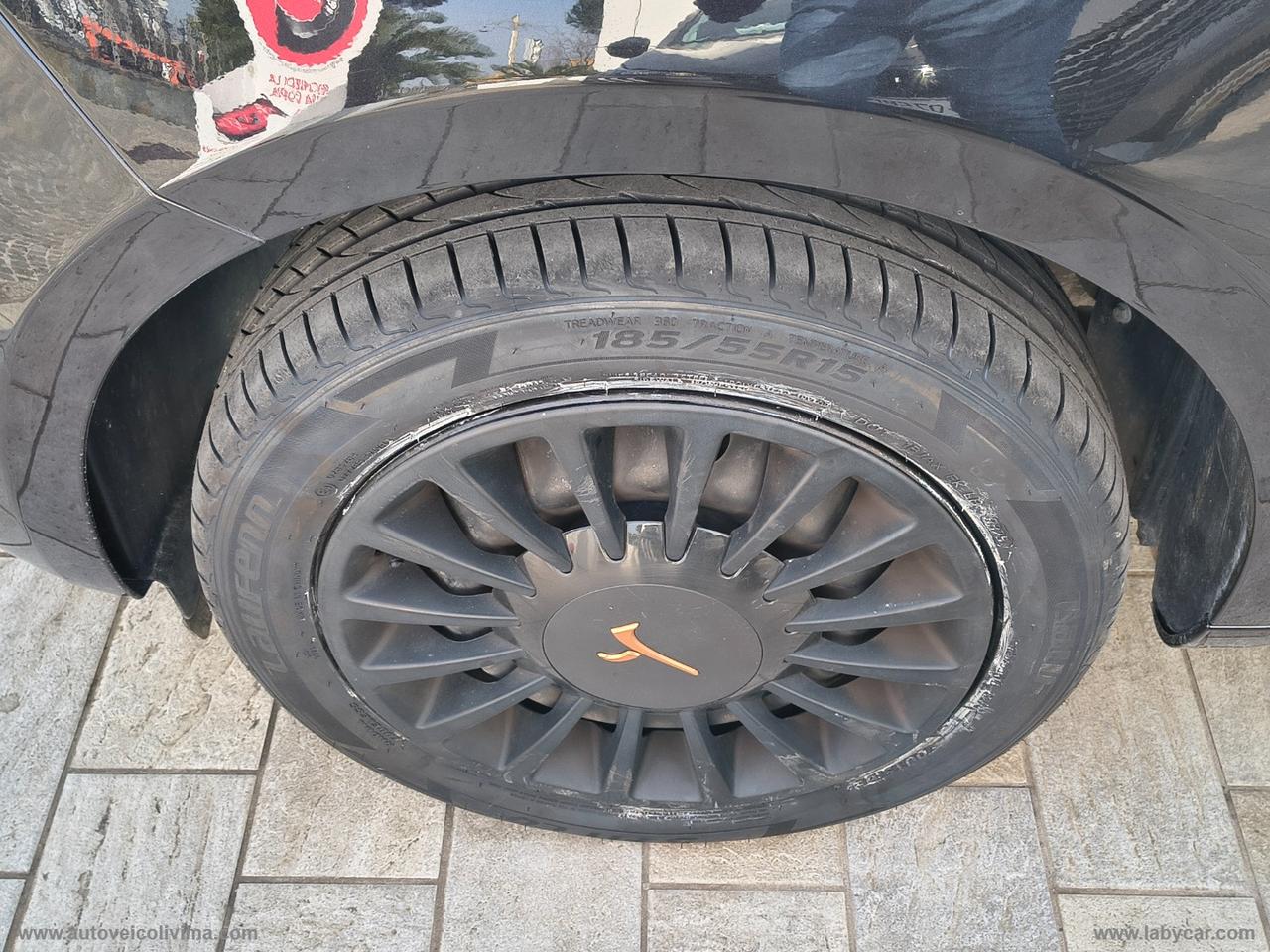 LANCIA Ypsilon 1.2 69 CV 5p. GPL Ecochic BLACK&NOIR