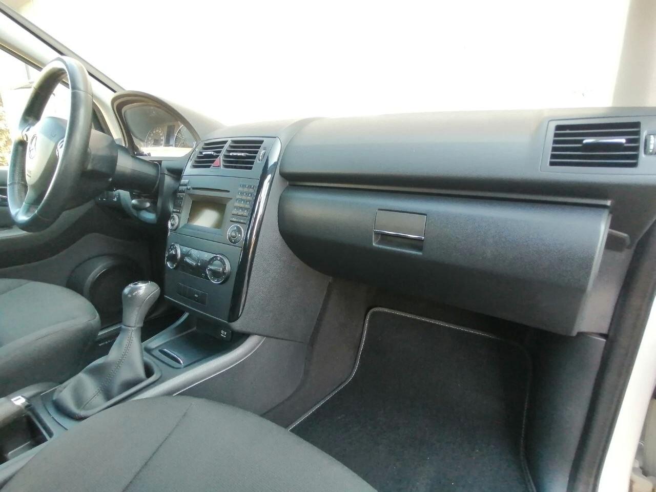 Mercedes-benz A 160 BlueEFFICIENCY Benzina