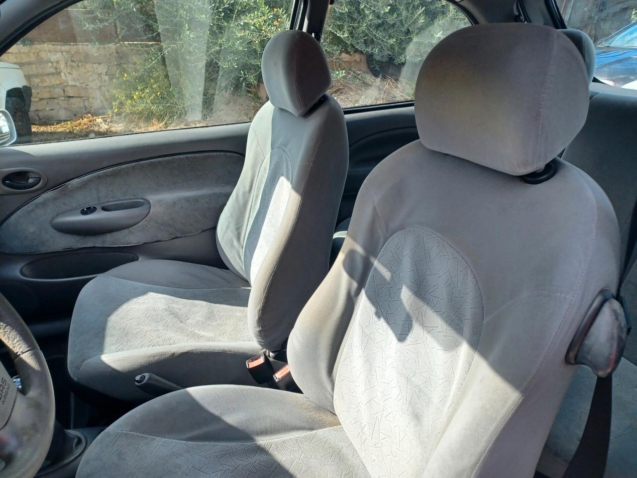 Ford Fiesta 1.2i 16V cat 3 porte Ghia