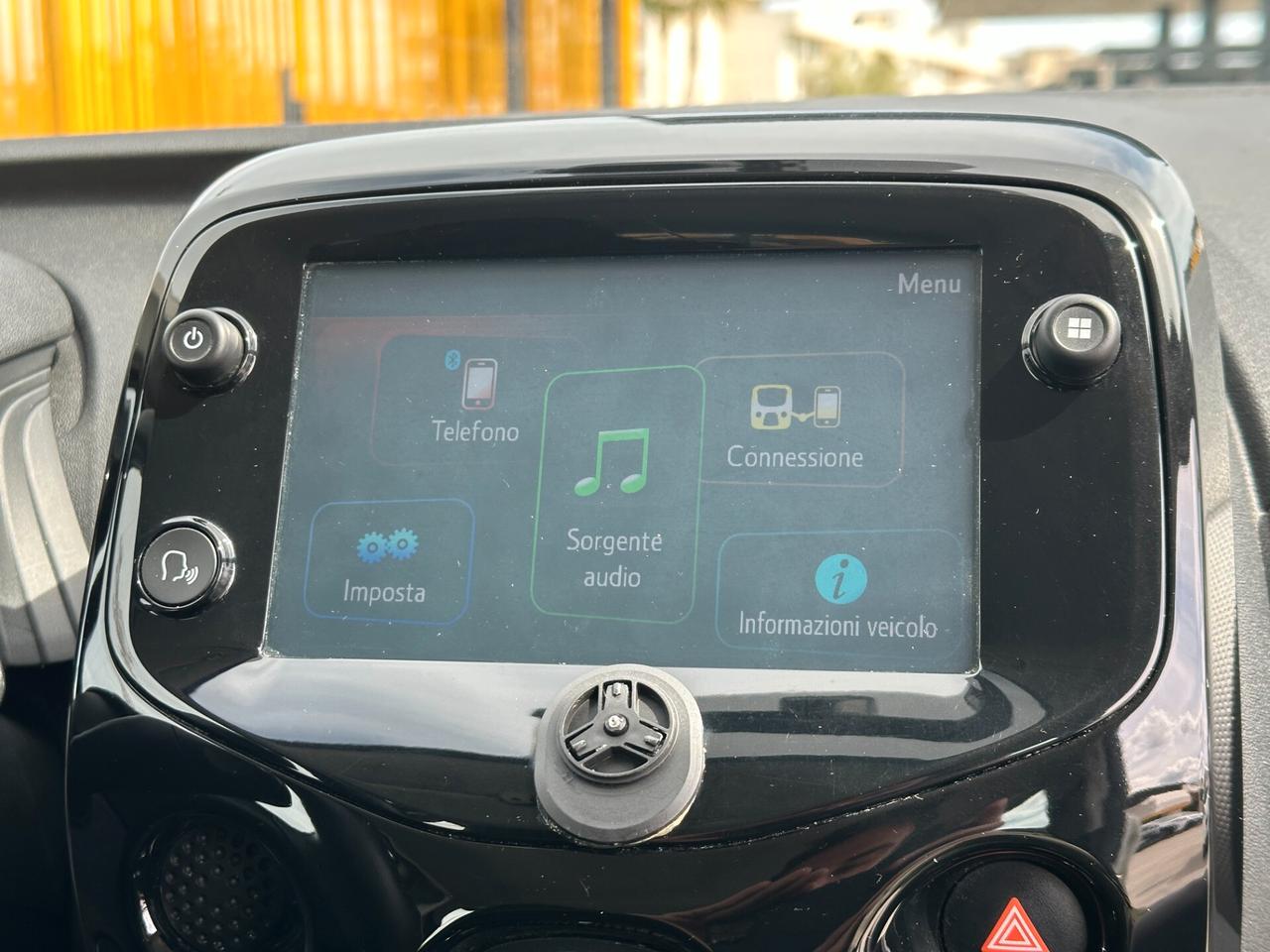 PEUGEOT 108 VTi 72 S&S 5 porte Allure