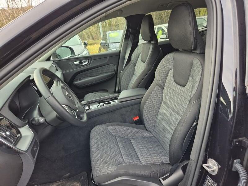 Volvo XC60 XC60 B4 (d) automatico Core