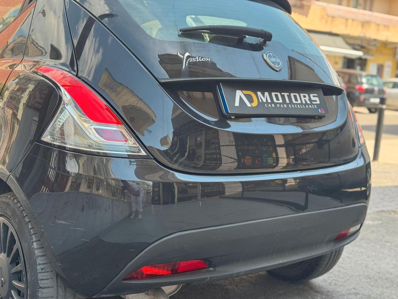 Lancia Ypsilon 1.2 69 CV 5 porte GPL Ecochic Gold