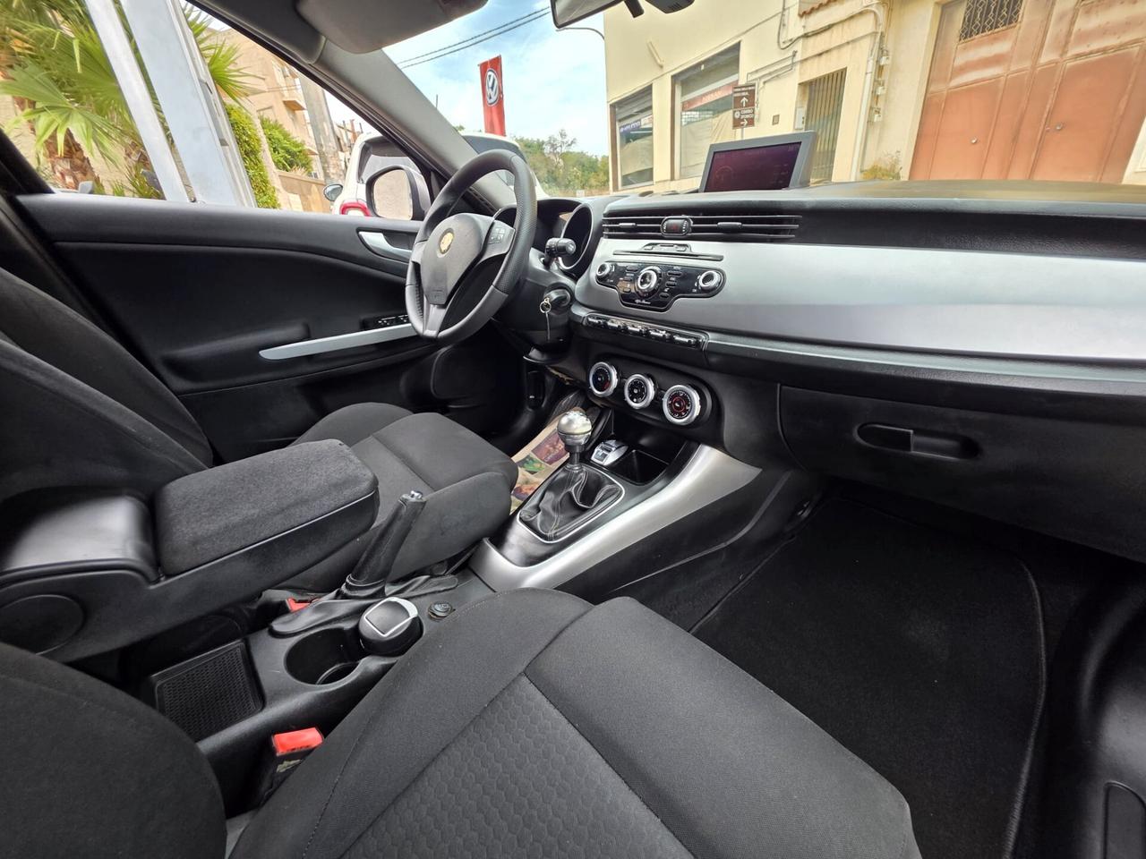 Alfa Romeo Giulietta 1.6 JTDm-2 105 CV Distinctive