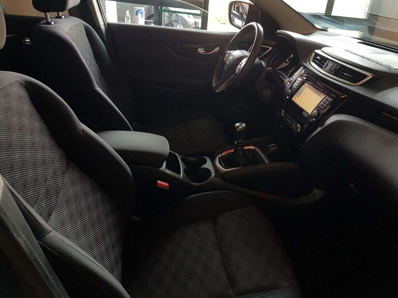 Nissan Qashqai 1.5 dCi N-Connecta
