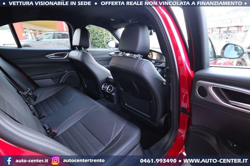 Alfa Romeo Giulia 2.0 Turbo 280CV AT8 AWD Q4 Veloce