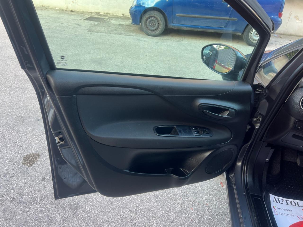 Fiat Punto 1.3 MJT II S&S 95 CV 5 porte Street