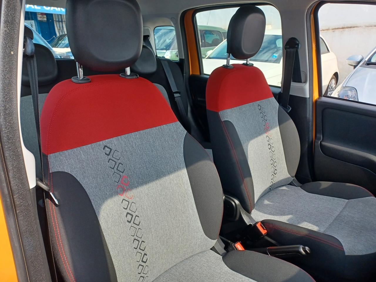Fiat Panda 1.2 Lounge ANNO 2019 SOLO 60000 KM
