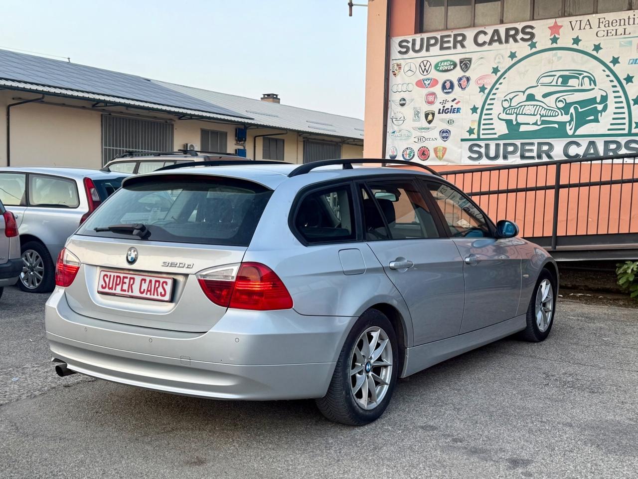 BMW 318d 143CV XENON Touring Futura NEOPATENTATI