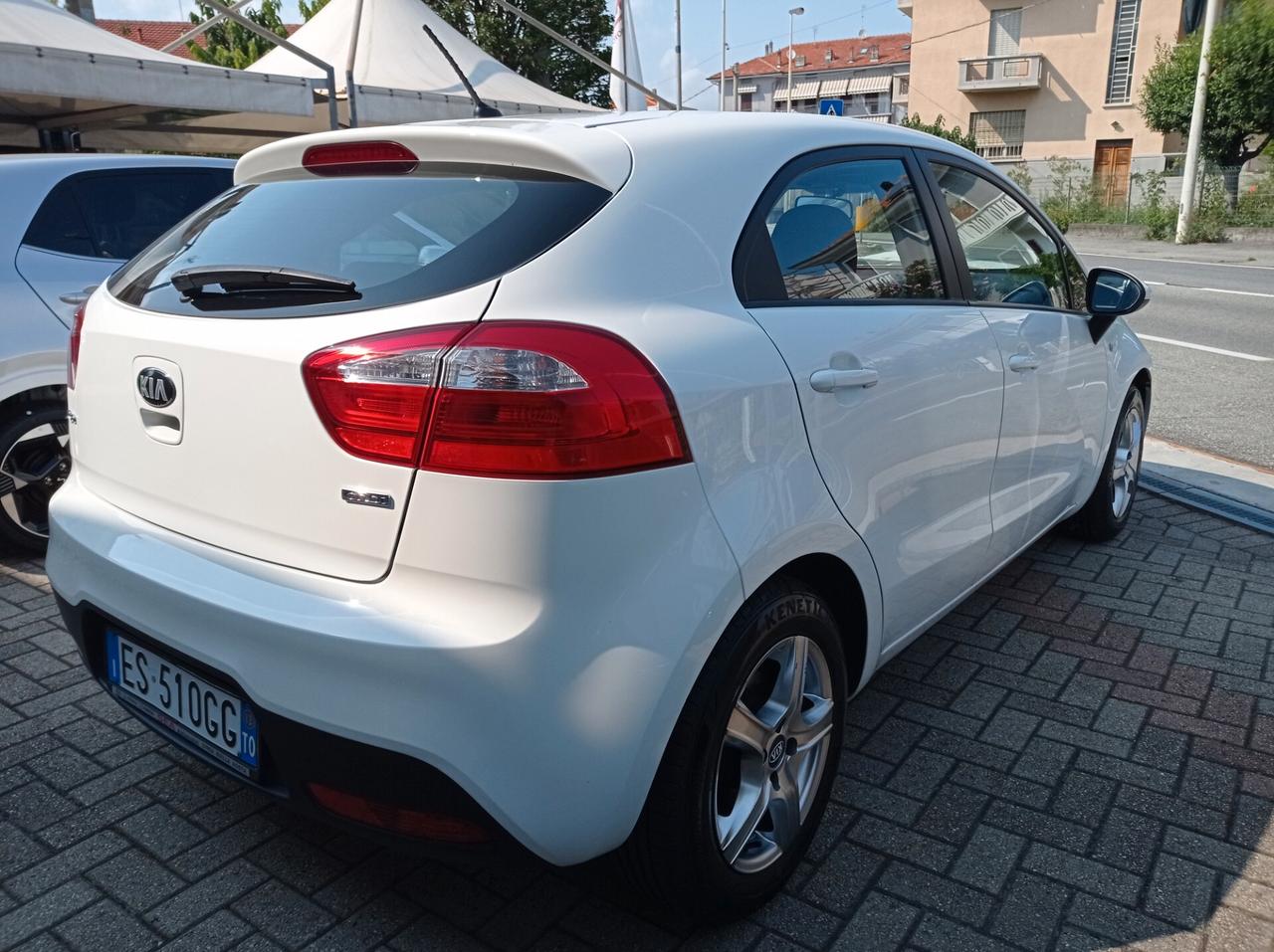 Kia Rio 1.1 CRDi WGT 5p. LX