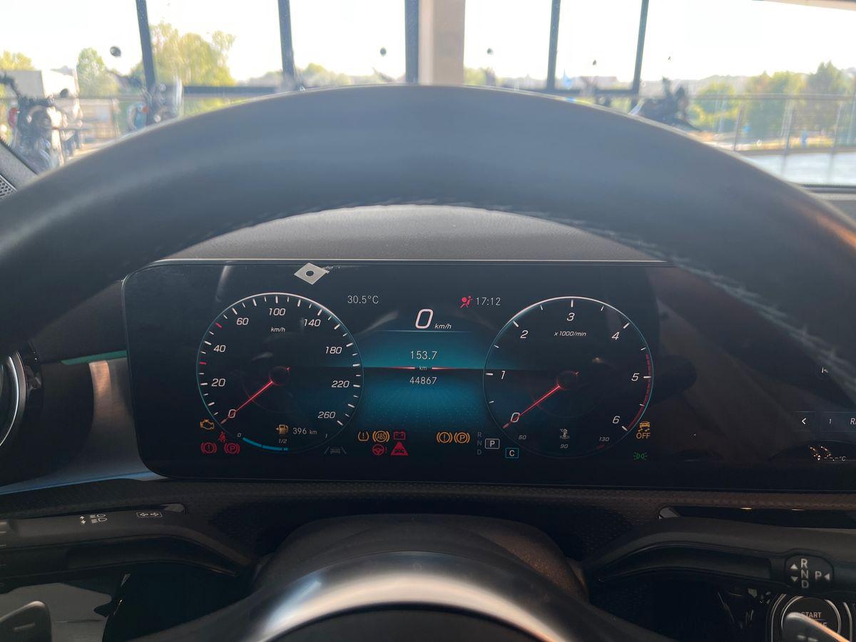 Mercedes-Benz CLA Coupe 200 d Premium auto