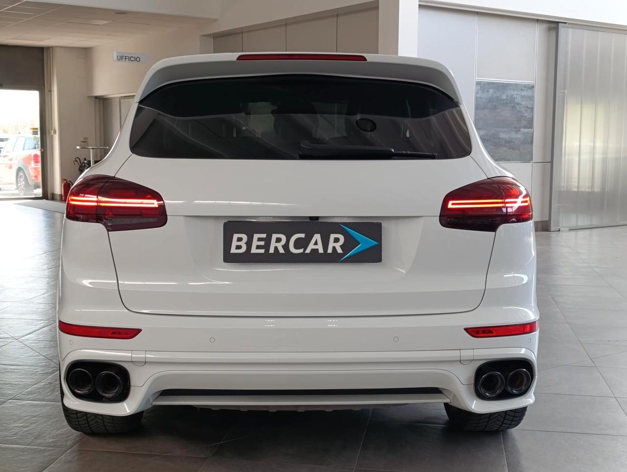 Porsche Cayenne 3.0 Platinum Edition tiptronic