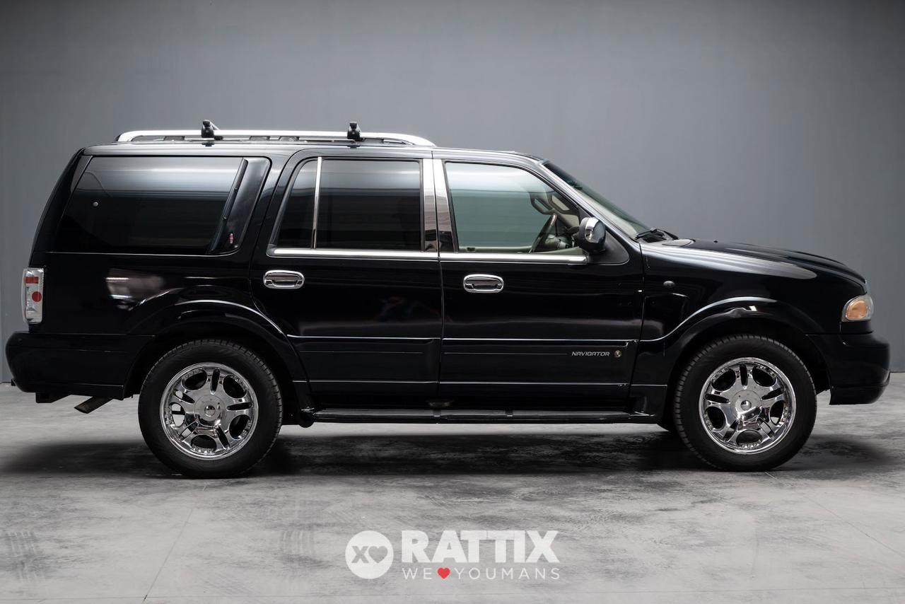 Lincoln Navigator 5.4 V8 GPL 300CV 4WD 7p.ti + barre portatutto