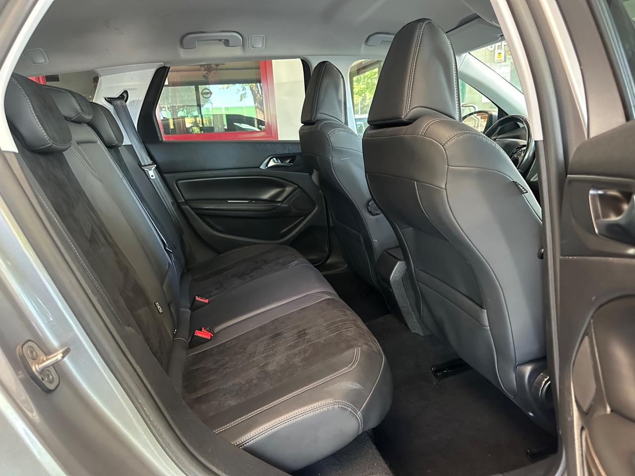 Peugeot 308 BlueHDi 150 S&S SW Allure GT Line