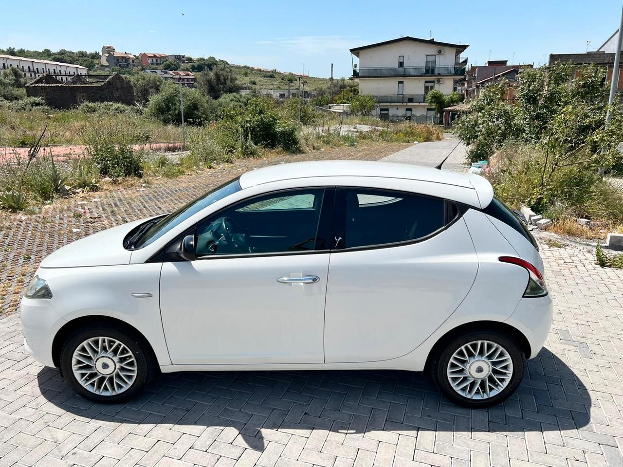 Lancia Ypsilon 1.3MLJT COME NUOVA CHIAMA 2014