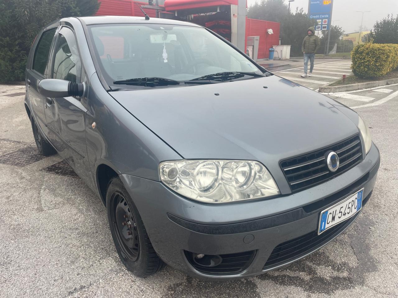 FIAT PUNTO 1.2 BENZINA NEOPATENTATI 190.000 KM 2005