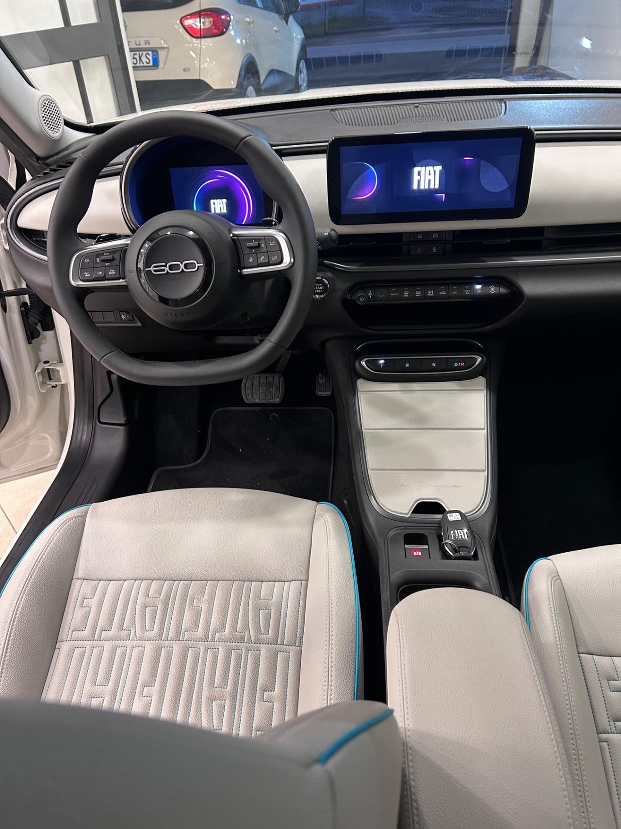 Fiat 600 Hybrid 110 CV DCT MHEV La Prima