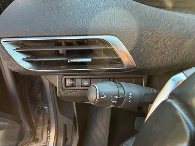 Peugeot 3008 Hybrid4 300 e-EAT8 Allure Pack