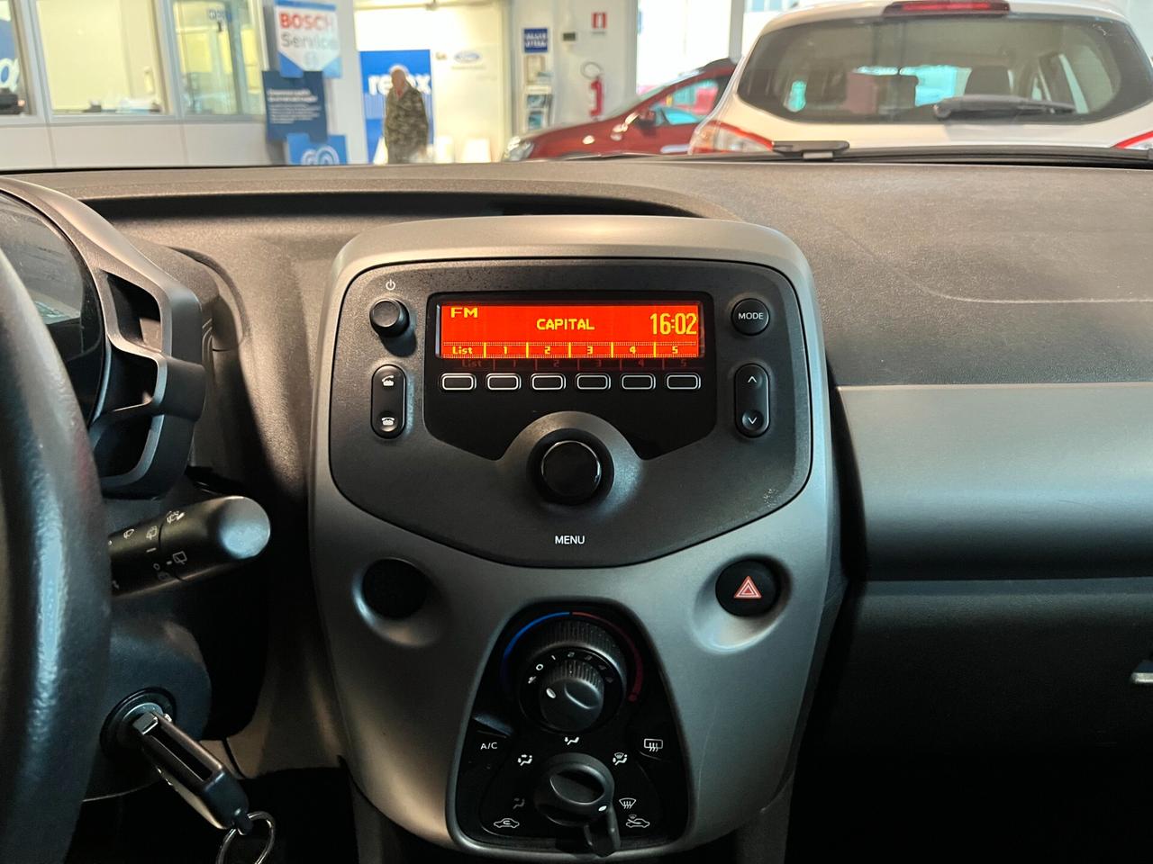 Toyota Aygo Connect 1.0 VVT-i 72 CV x-cool 5 porte