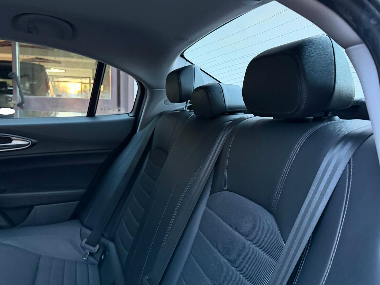 Alfa Romeo Giulia 2.2 TURBODIESEL 150 cv. AT8 SUPER