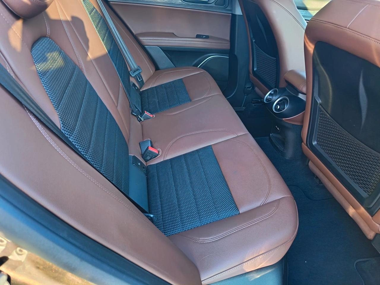 Alfa Romeo Stelvio 2.2 Turbodiesel 210 CV AT8 Q4