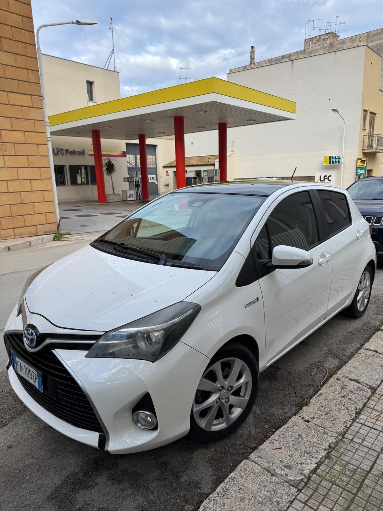 Toyota Yaris 1.5 Hybrid 5 porte Active