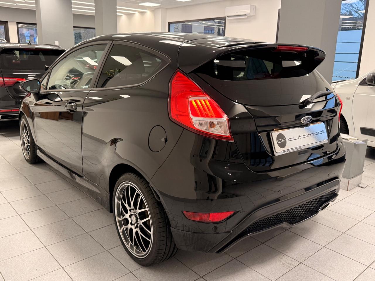 Ford Fiesta ST 1.6 182CV 3 porte ST