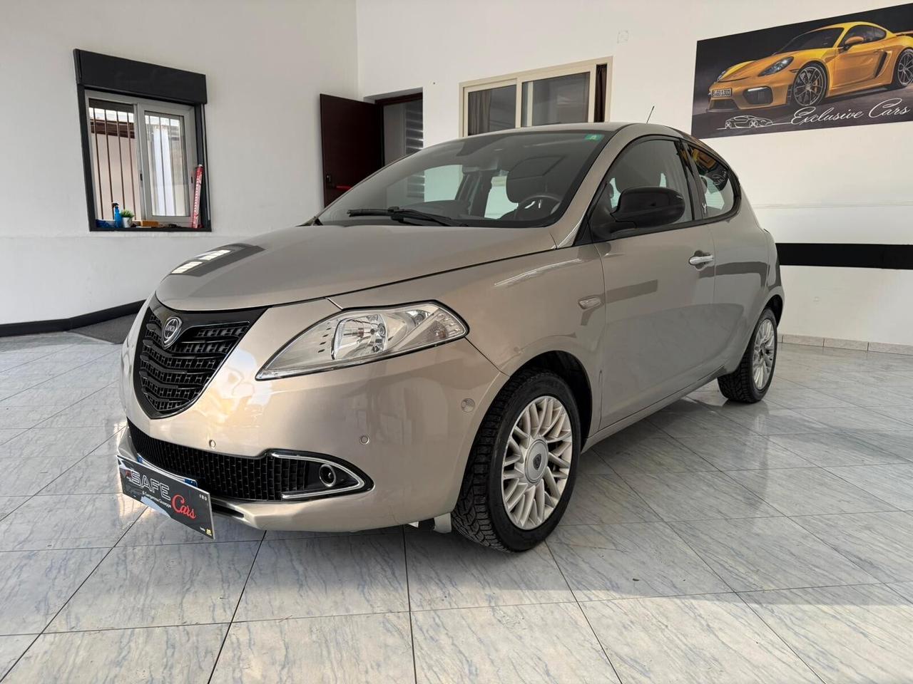 Lancia Ypsilon 0.9 TwinAir 85 CV 5 porte S&S Silver