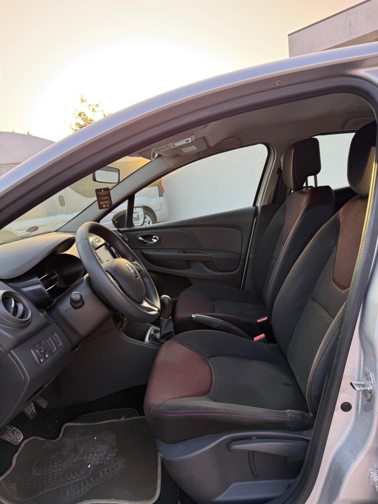 Renault Clio 1.5 dCi 8V 75CV 5 porte Live