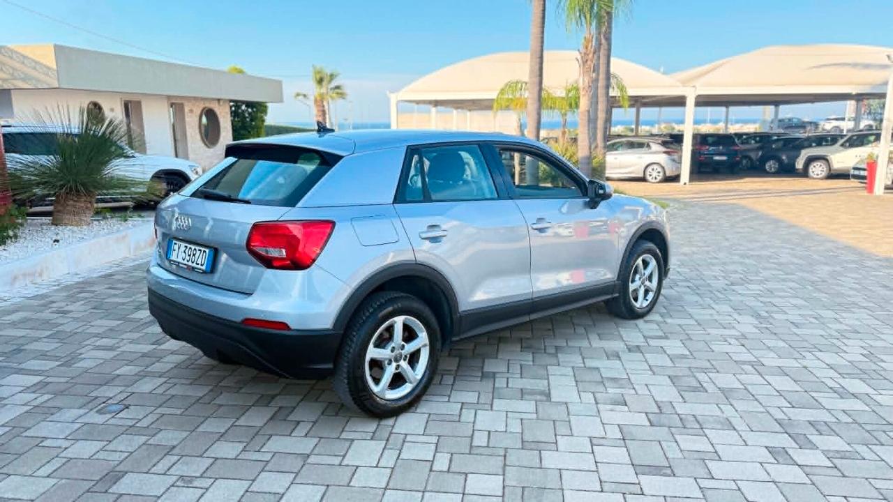 Audi Q2 30 TDI S tronic Business