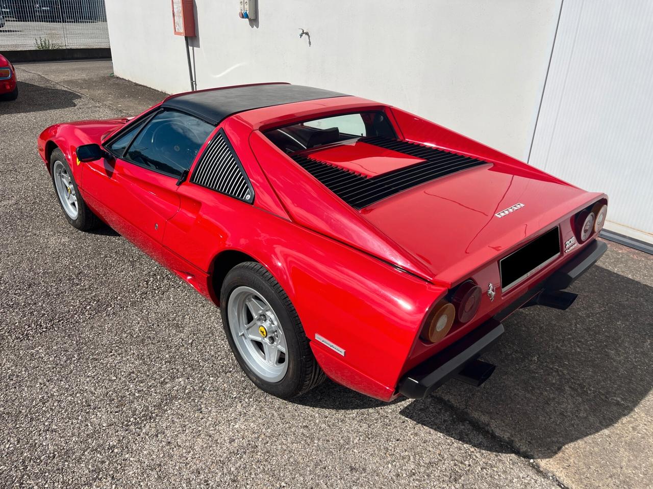 Ferrari 208