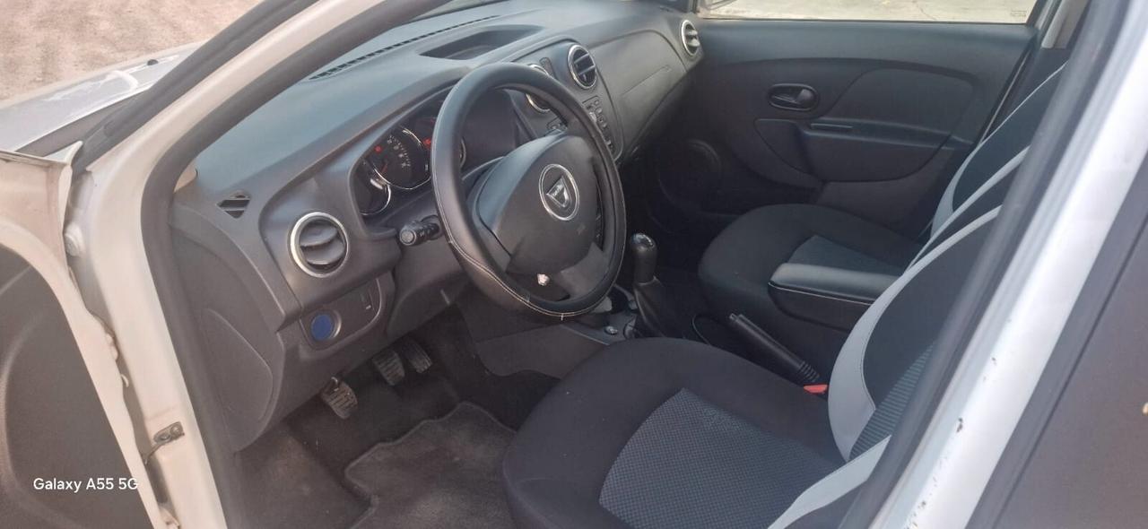 Dacia Sandero 0.9 TCe 12V T-GPL 90 Start&Stop SS Lauréate Family