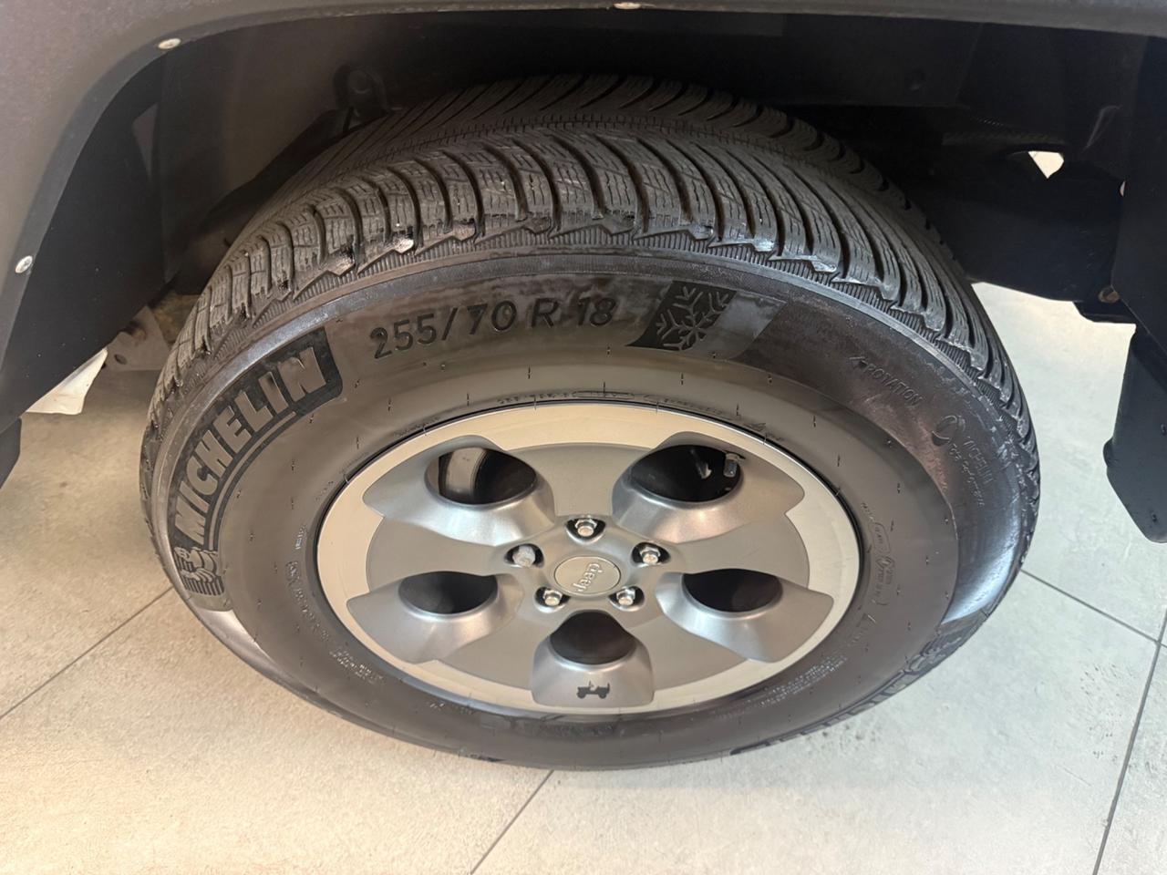 Jeep Wrangler 2.8 CRD DPF Rubicon Auto Soft Top Lungo