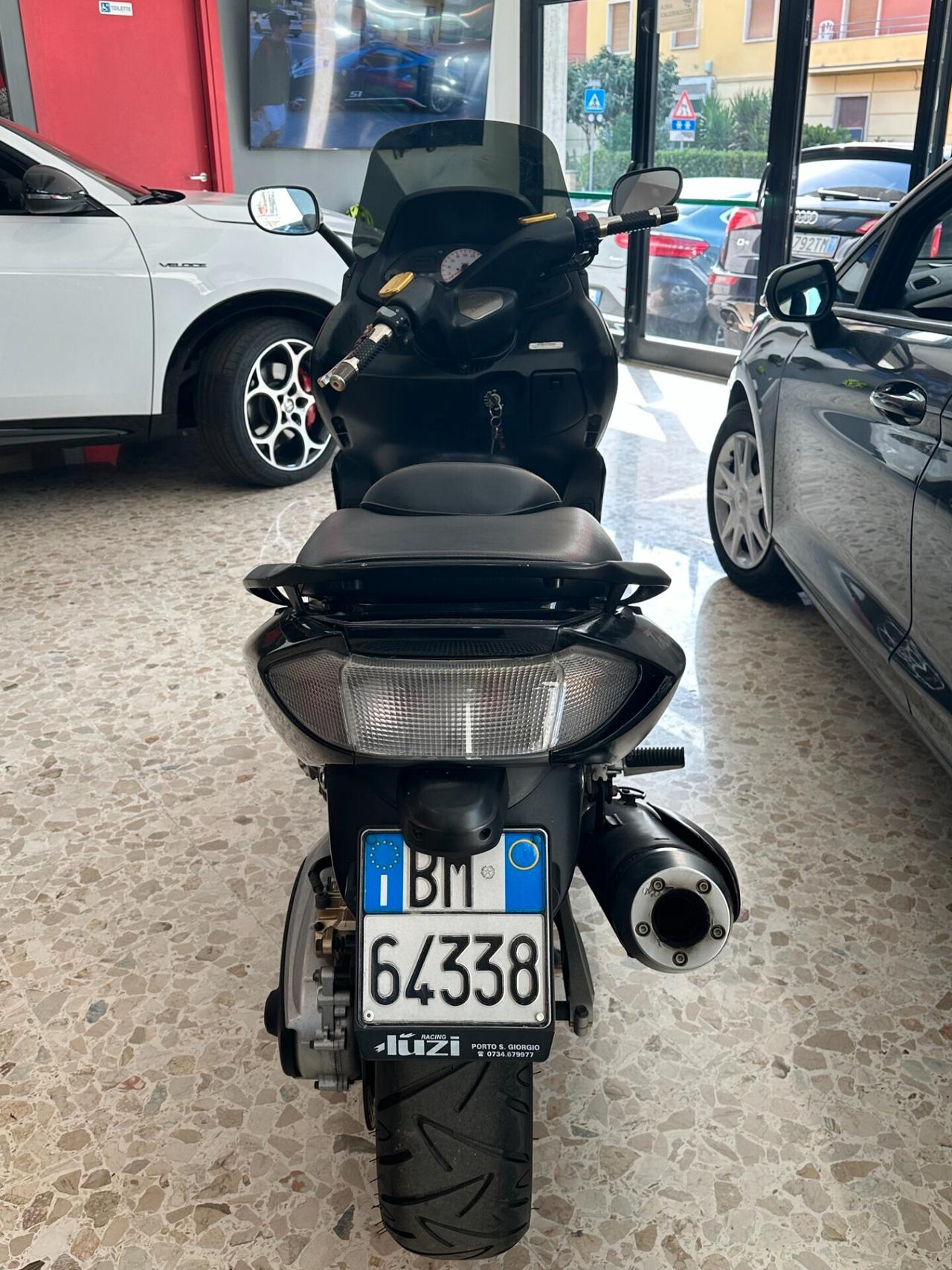 Yamaha TMAX 530