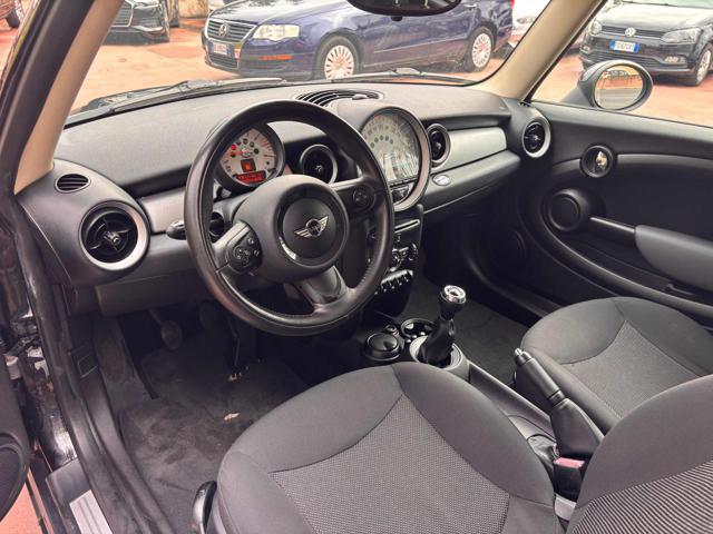 MINI One 1.6 16V One (55kW)