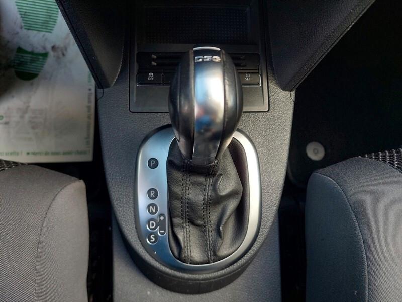 Volkswagen Touran Business 1.6 TDI DSG Comfortline