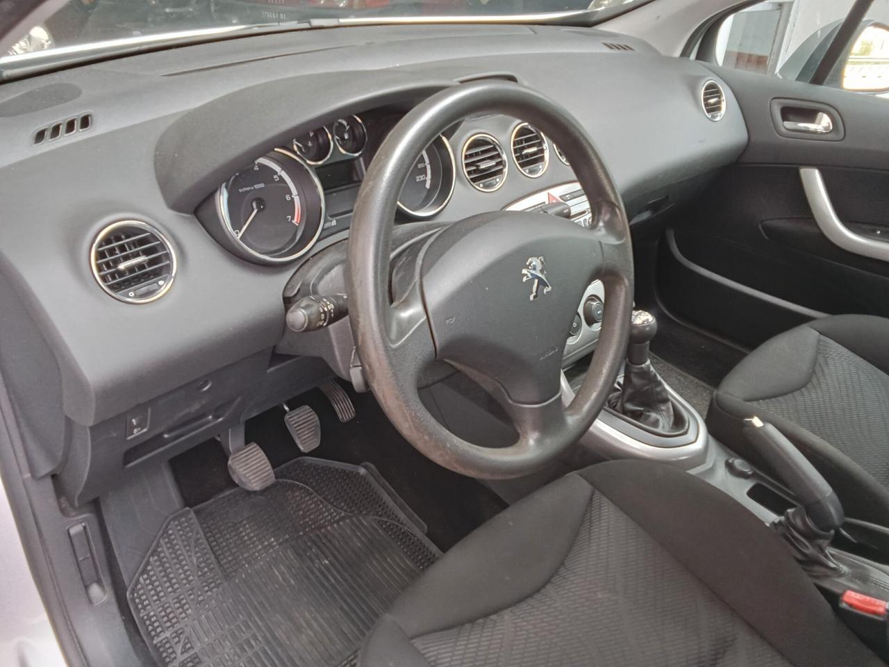 Peugeot 308 1.4 VTi 98CV 5p. Access