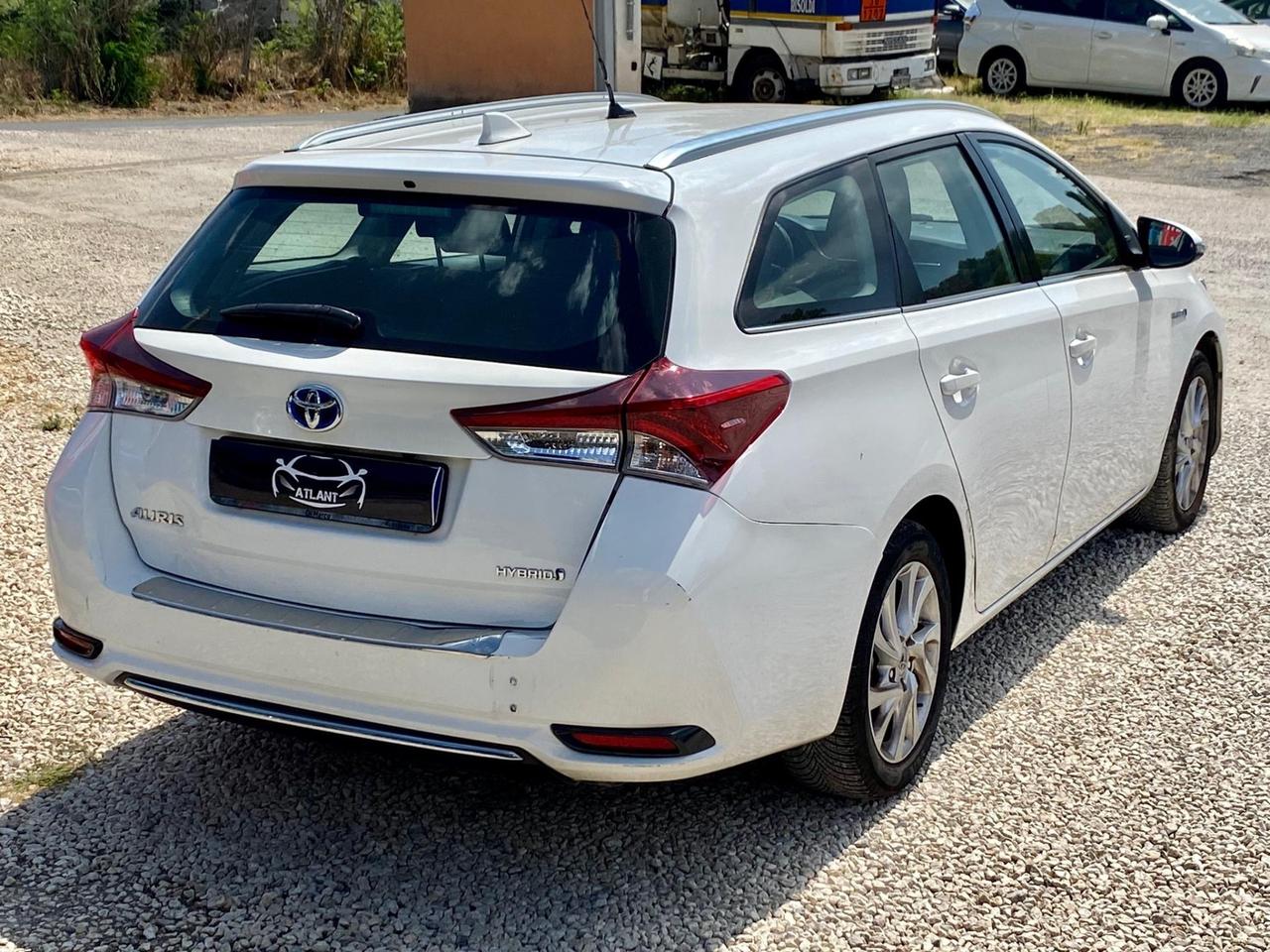 Toyota Auris Touring Sports 1.8 Hybrid Lounge