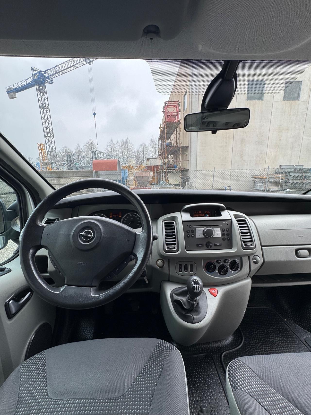 Opel Vivaro 27 2.0 CDTI PC-TN Combi 9 posti