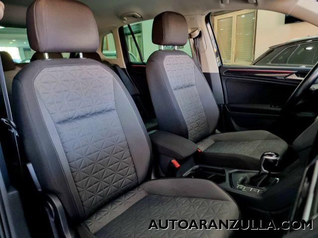 VOLKSWAGEN Tiguan NEW 2.0 TDI 150CV SCR DSG Life - Fari a Led