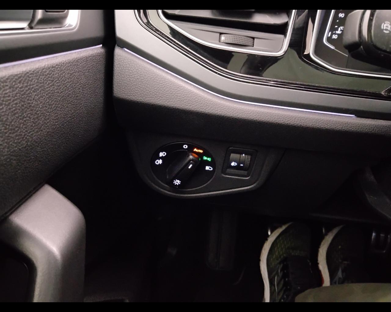 VOLKSWAGEN Taigo - Taigo 1.0 tsi R-Line 110cv